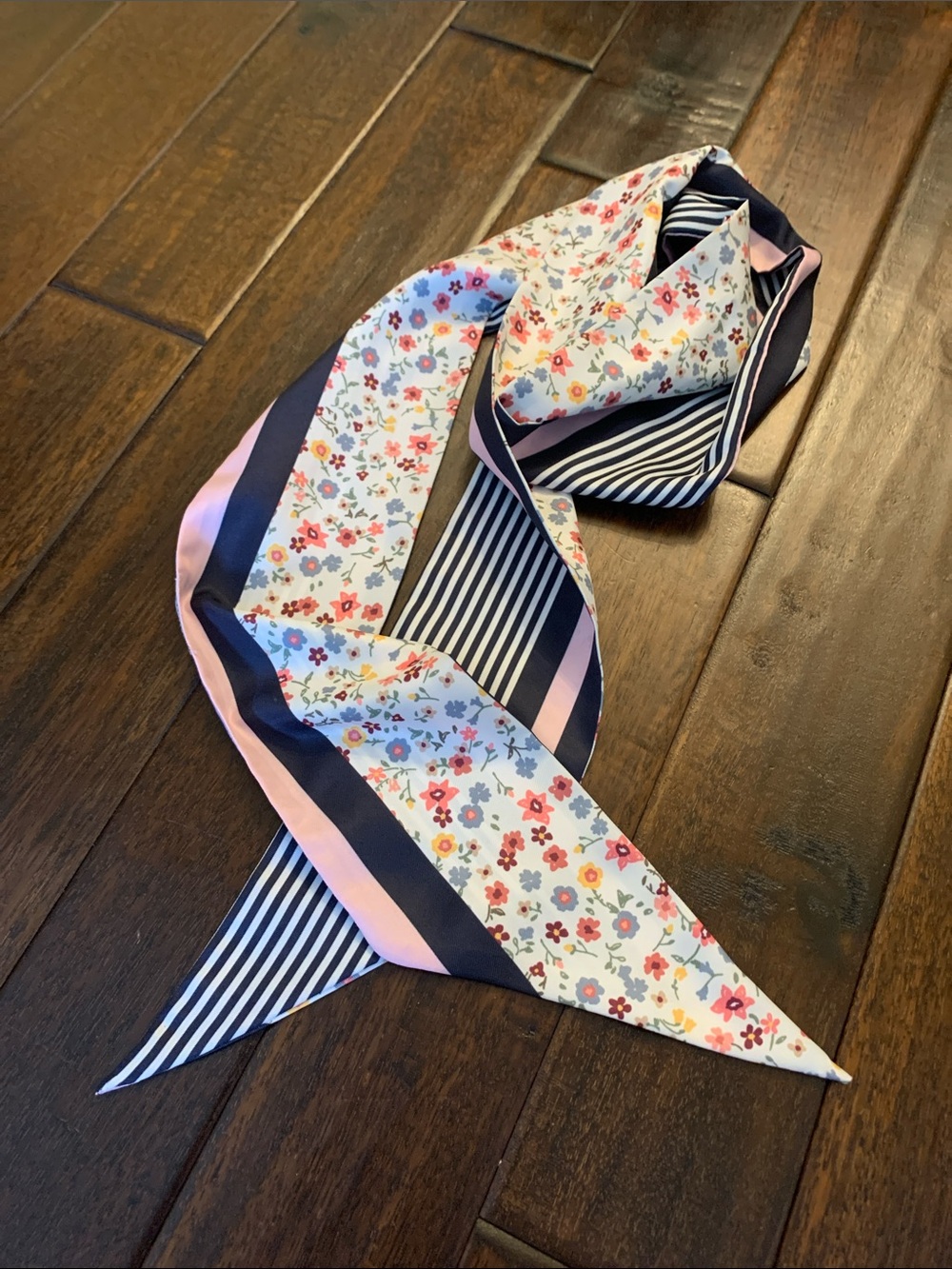 GAP Mixed Print Floral & Stripe Twilly Scarf in Navy, Pink, White Like New